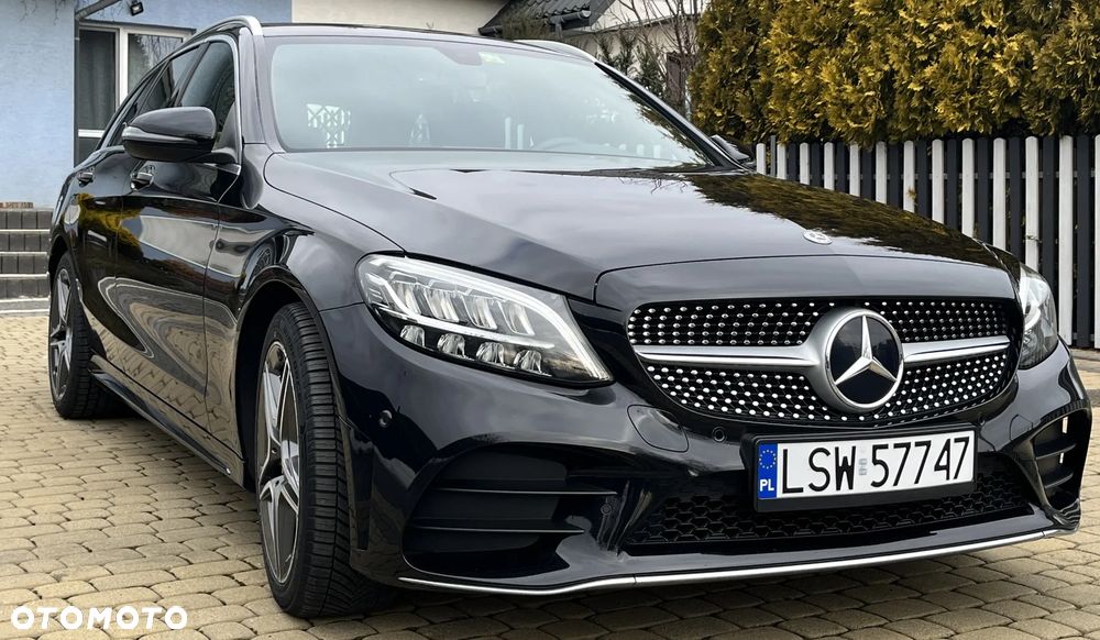 Mercedes-Benz C-Class 2019 photo 3