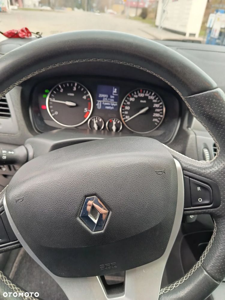 Renault Laguna 2.0 dCi FAP Dynamique - 8