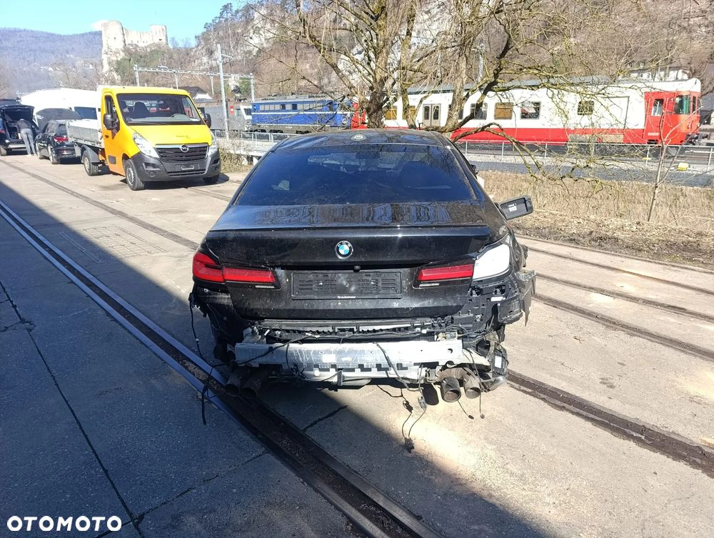 BMW M5 Competition - 6