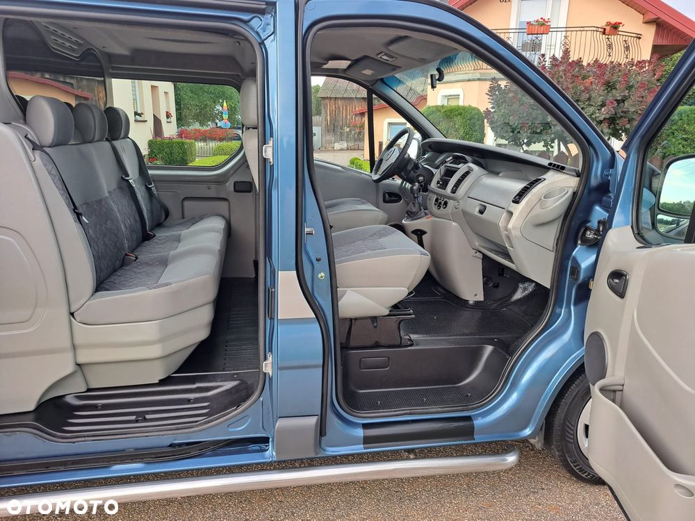 Opel Vivaro - 10