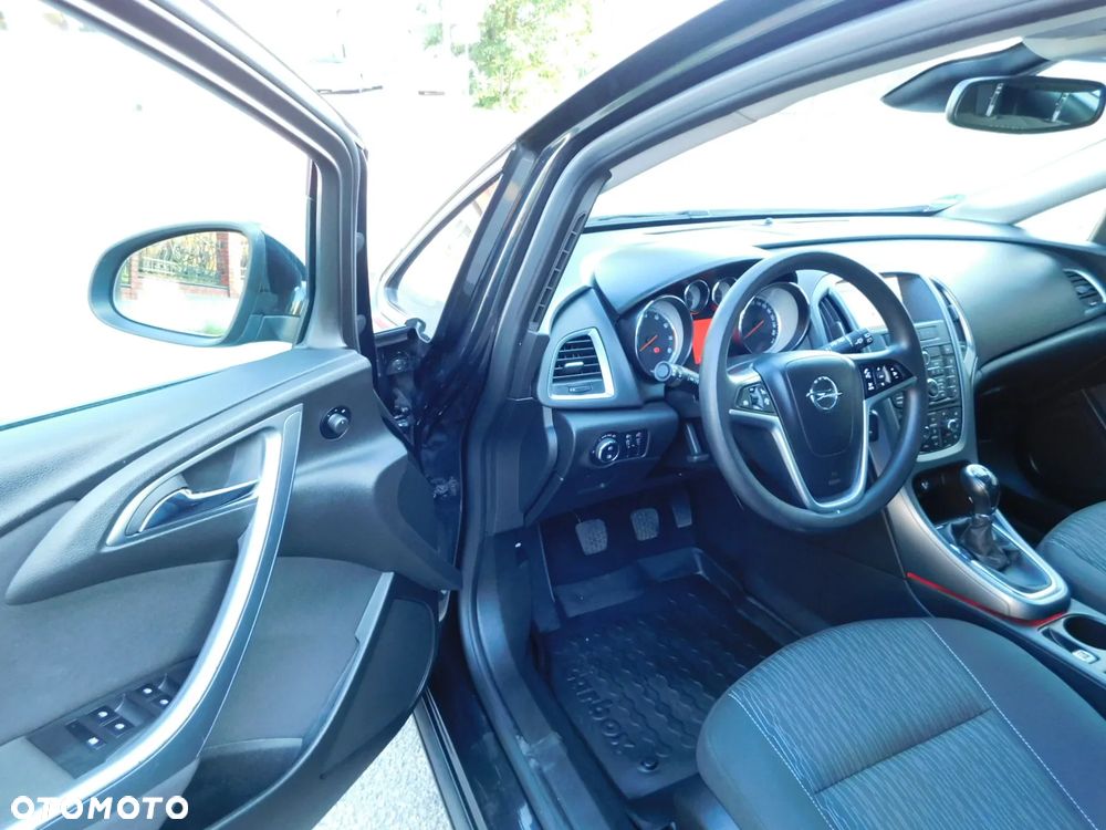 Opel Astra 1.4 Turbo Innovation - 9