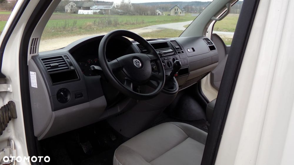 Volkswagen TRANSPORTER T5 1.9TDI L2H1 * LONG * KLIMA * ZADBANY ! - 16