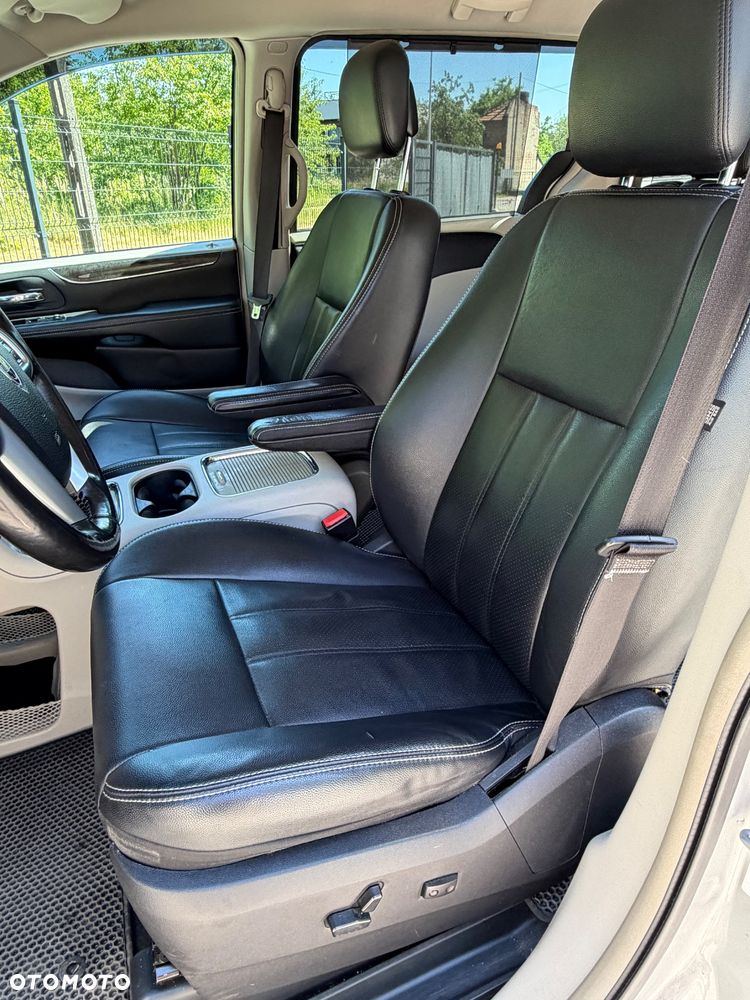Lancia Voyager 2.8CRD Platinum - 15