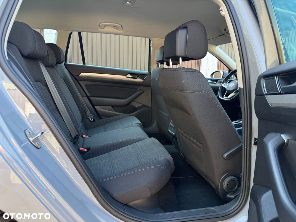 Volkswagen Passat 2.0 TSI Business DSG - 9