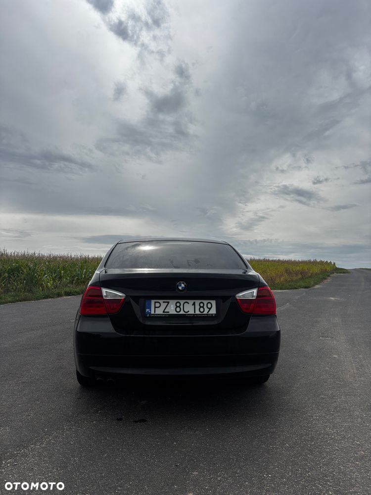 BMW Seria 3 325i - 7