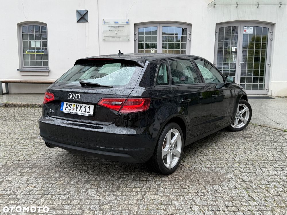 Audi A3 Sportback - 6