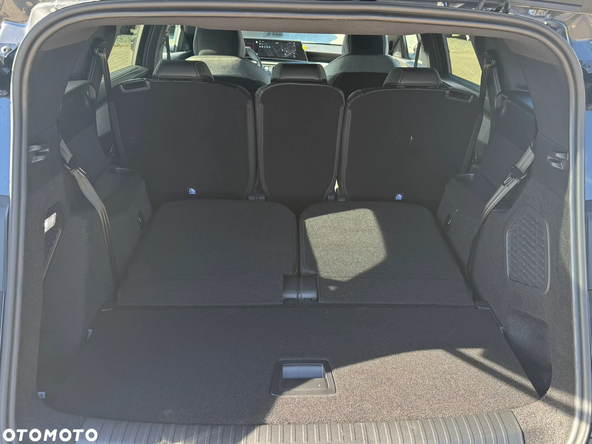 Peugeot 5008 1.2 PureTech mHEV Allure S&S e-DCS6 - 13