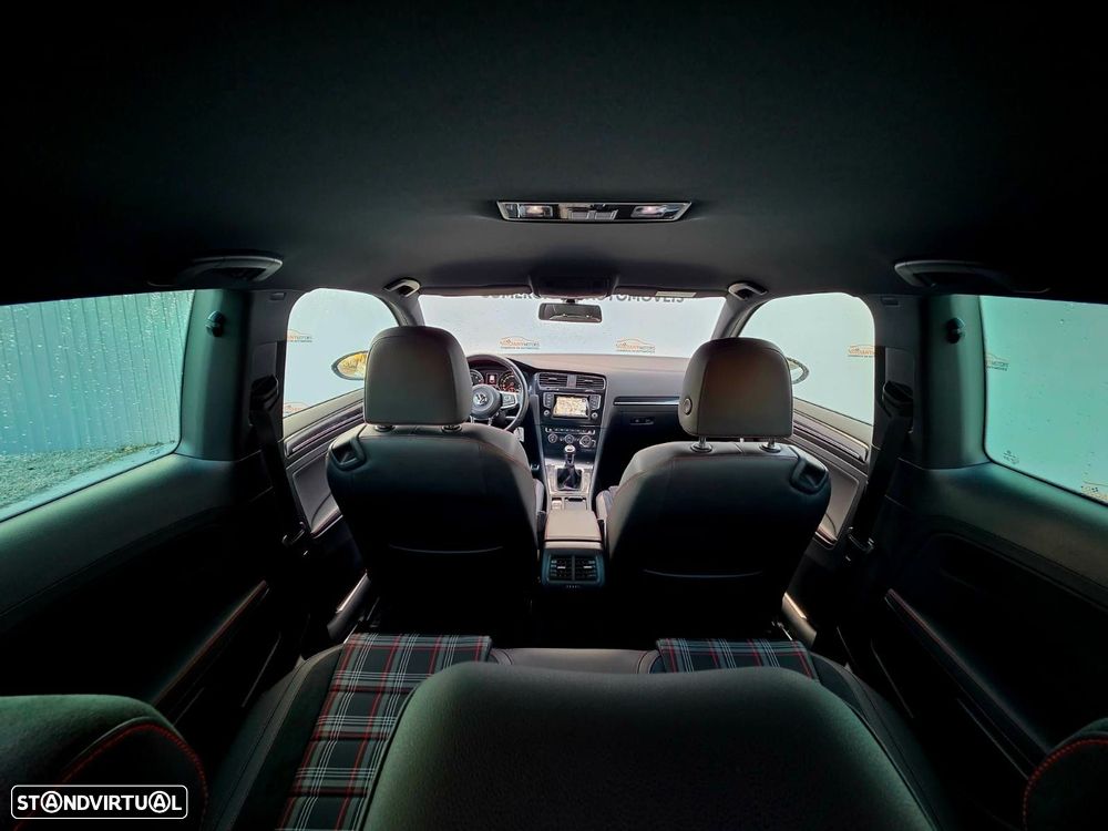 VW Golf 2.0 TSi GTi - 10