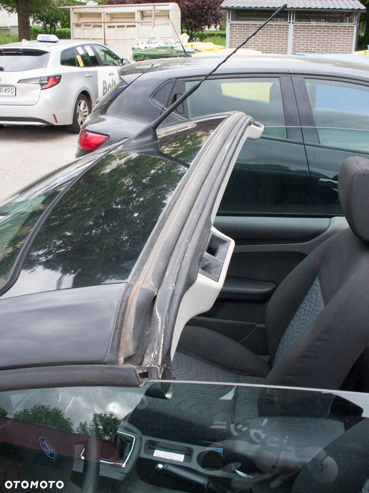 Ford Focus 1.6 16V Titanium - 11