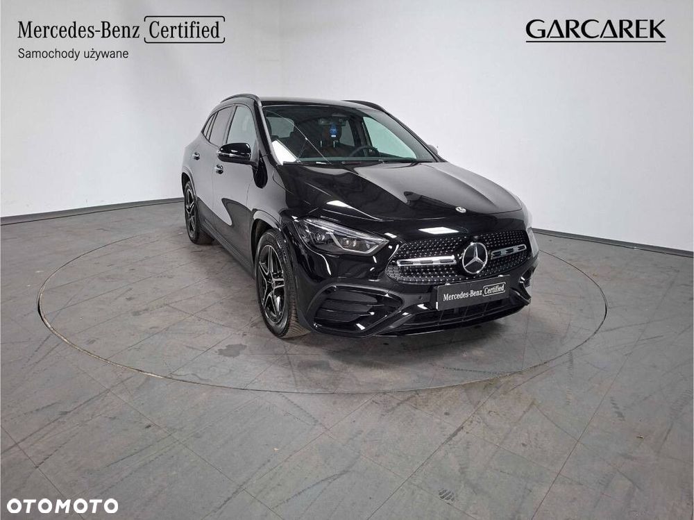 Mercedes-Benz GLA 200 AMG Line - 3