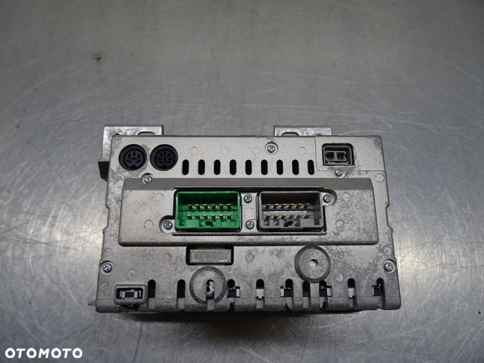 VOLVO V70 II 00-04 2.4D RADIO HU-603 9491217 - 3