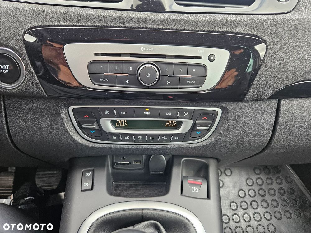 Renault Scenic ENERGY TCe 115 Bose Edition - 15