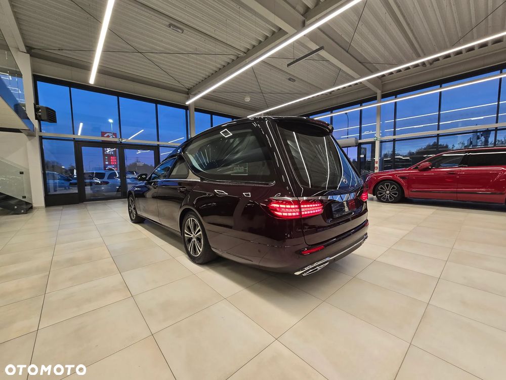 Mercedes-Benz Klasa E 200 9G-TRONIC - 13