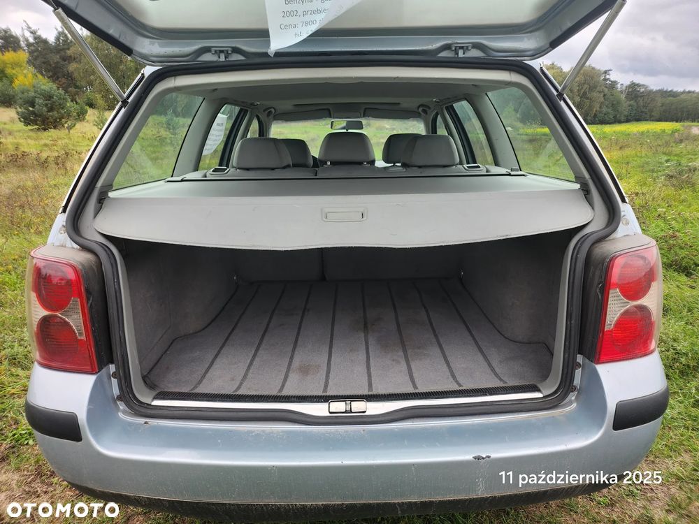 Volkswagen Passat 2.0 Basis - 2