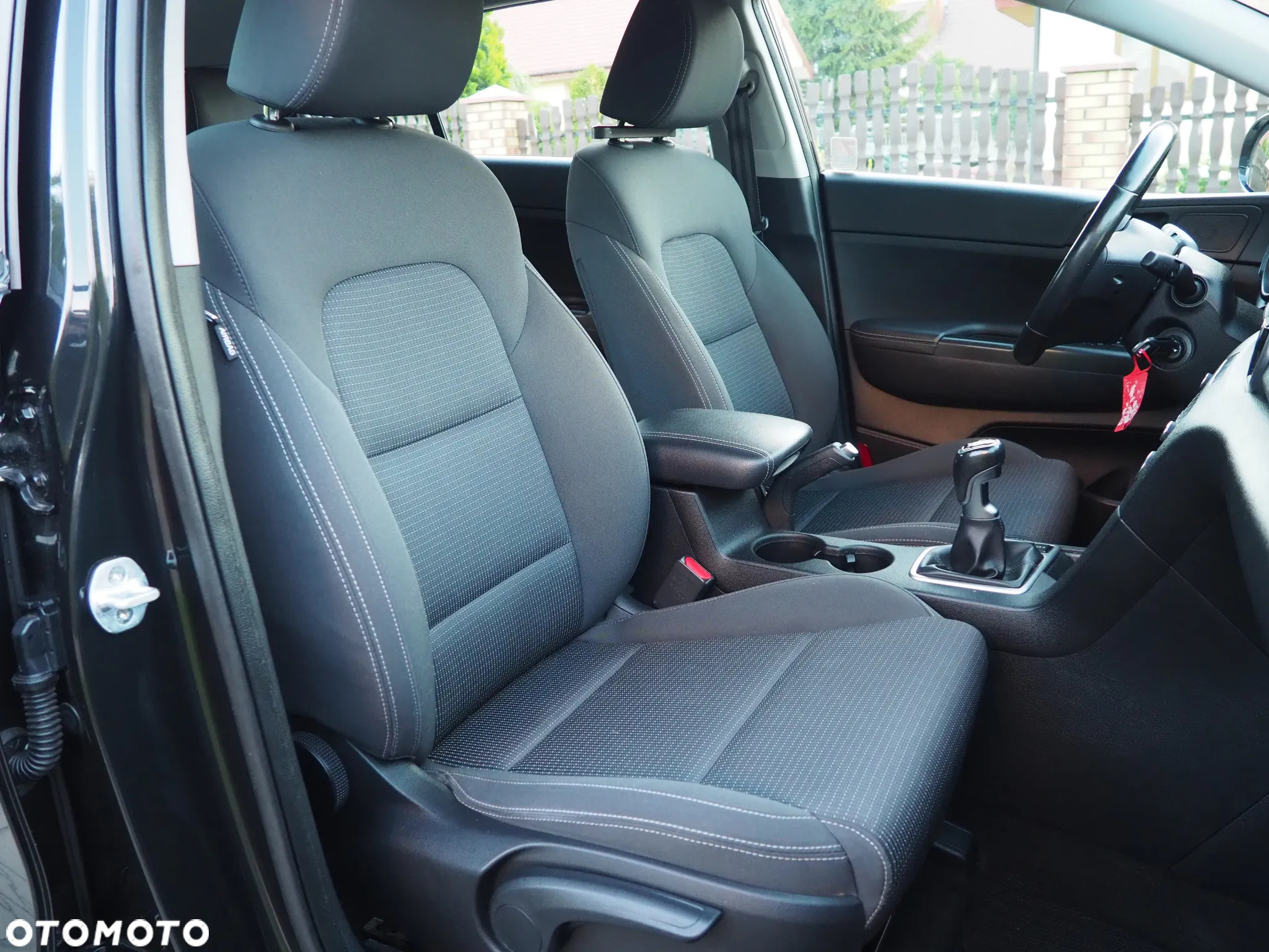 Kia Sportage 1.6 T-GDI Business Line 4WD - 29