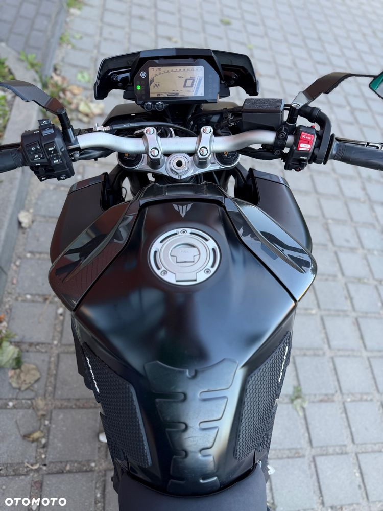 Yamaha MT - 6
