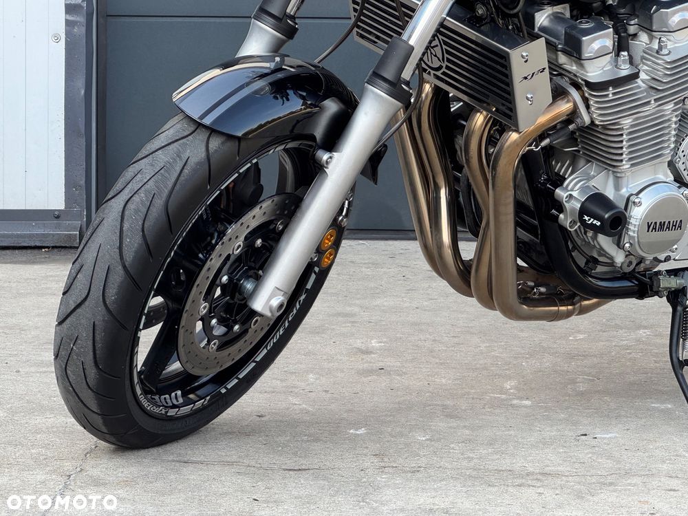 Yamaha XJR - 30