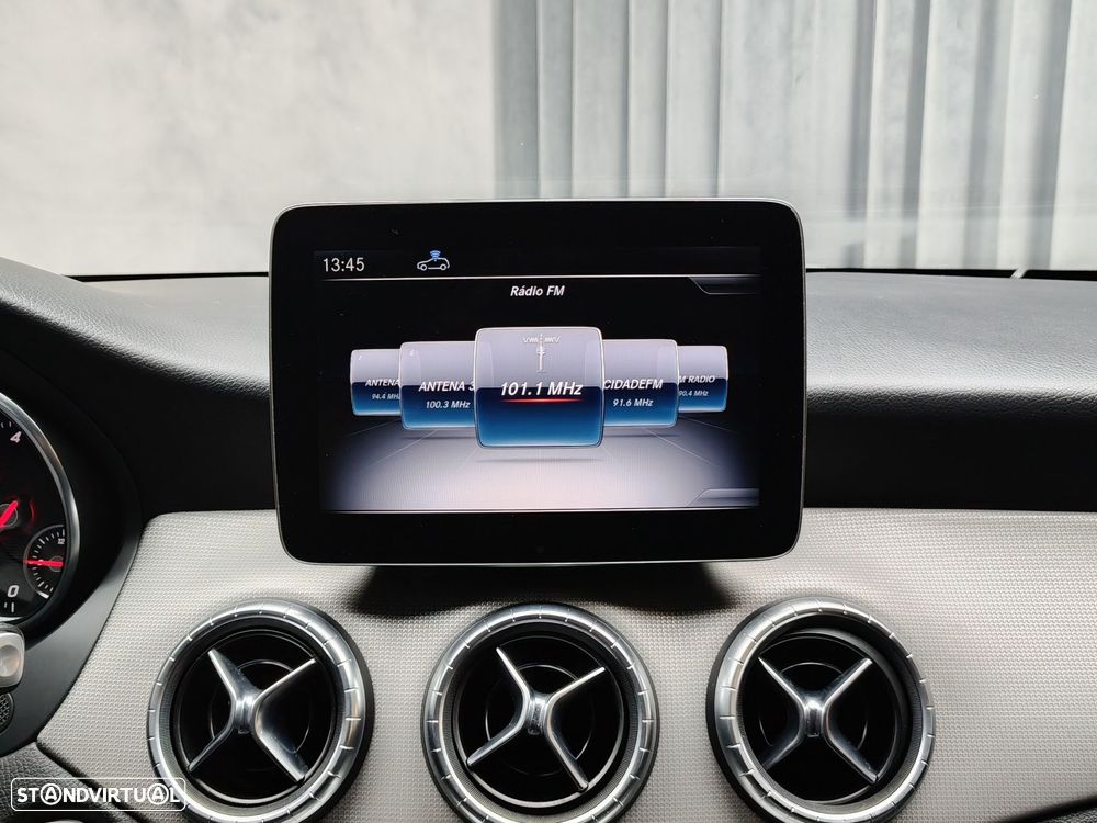 Mercedes-Benz CLA 200 (CDI) d 4Matic 7G-DCT Urban - 14
