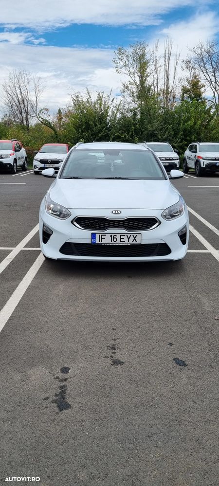 Kia Ceed 1.6 CRDi Platinum Edition - 1