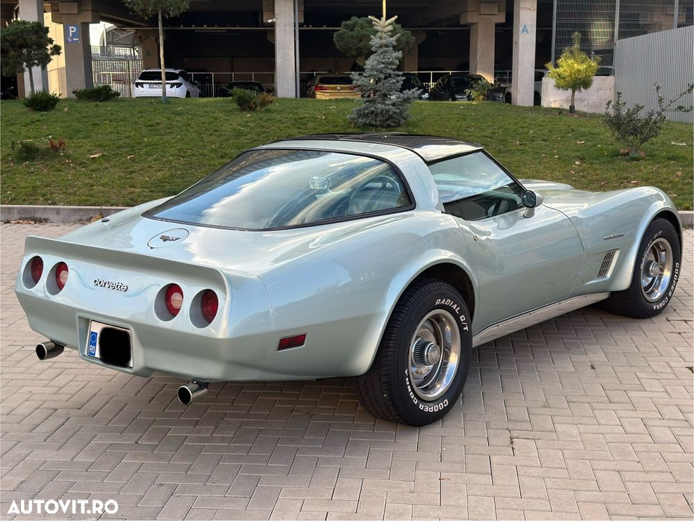 Chevrolet Corvette - 5