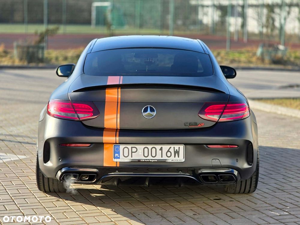 Mercedes-Benz Klasa C AMG 63 - 31