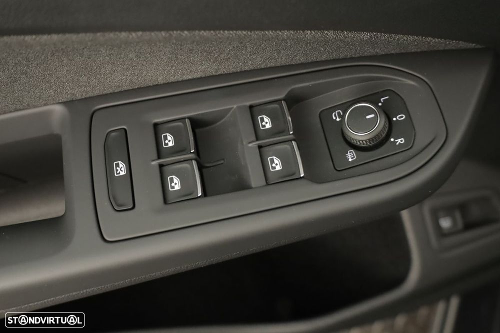 VW Golf 1.5 TSI e-Hybrid Life DSG - 20
