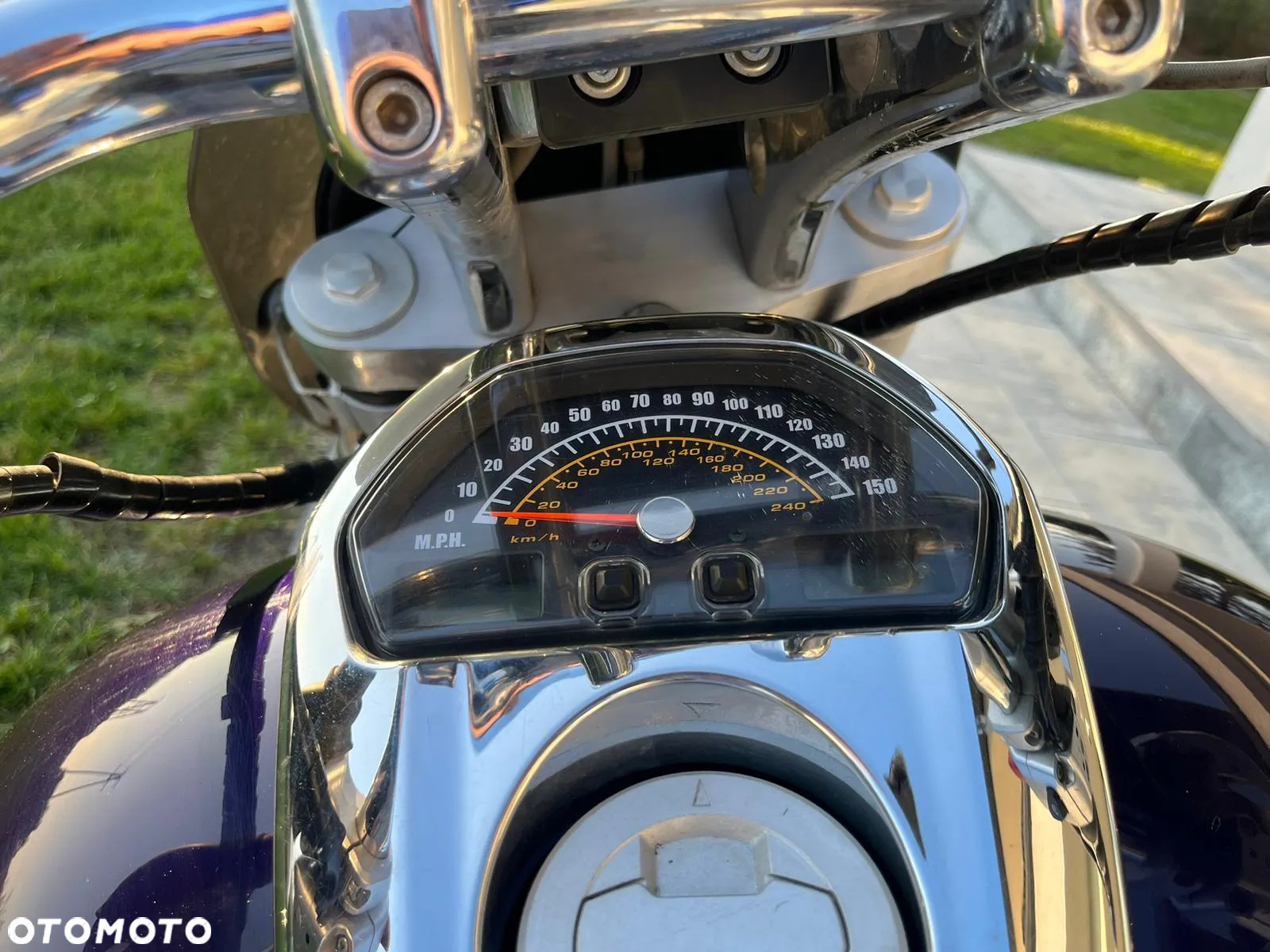 Suzuki Intruder - 11
