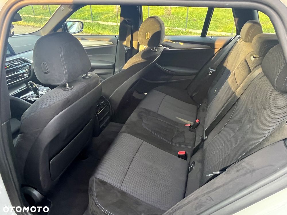 BMW Seria 5 525d M Sport sport - 16