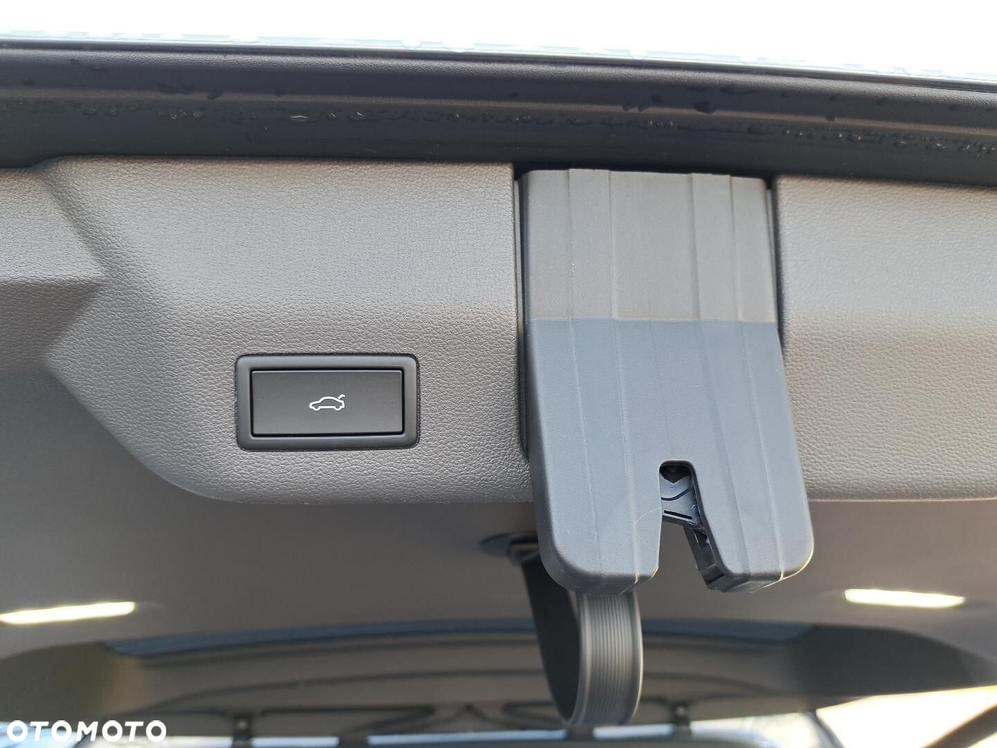 Volkswagen multivan "EDITION" L2; 2,0TSI OPF, 150kW/204KM 7-bieg. DSG r.o: 3124 mm - 33
