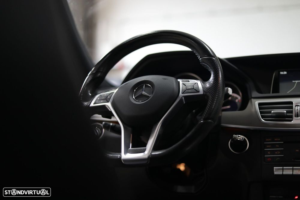 Mercedes-Benz E 250 BlueTEC Avantgarde Auto. - 36