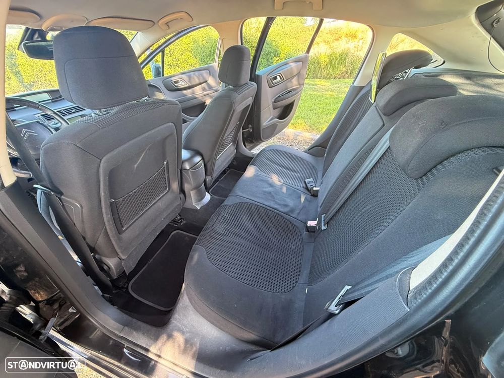 Citroën C4 1.4 16V SX - 14