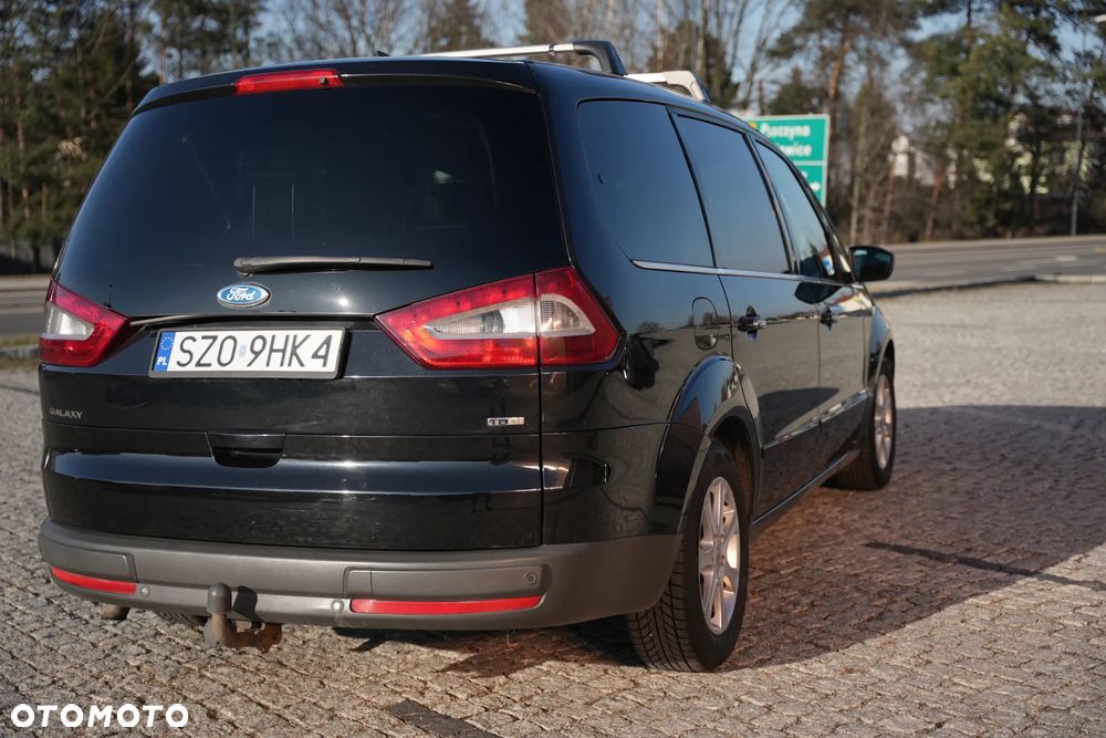 Ford Galaxy 2.0 TDCi Ghia - 4