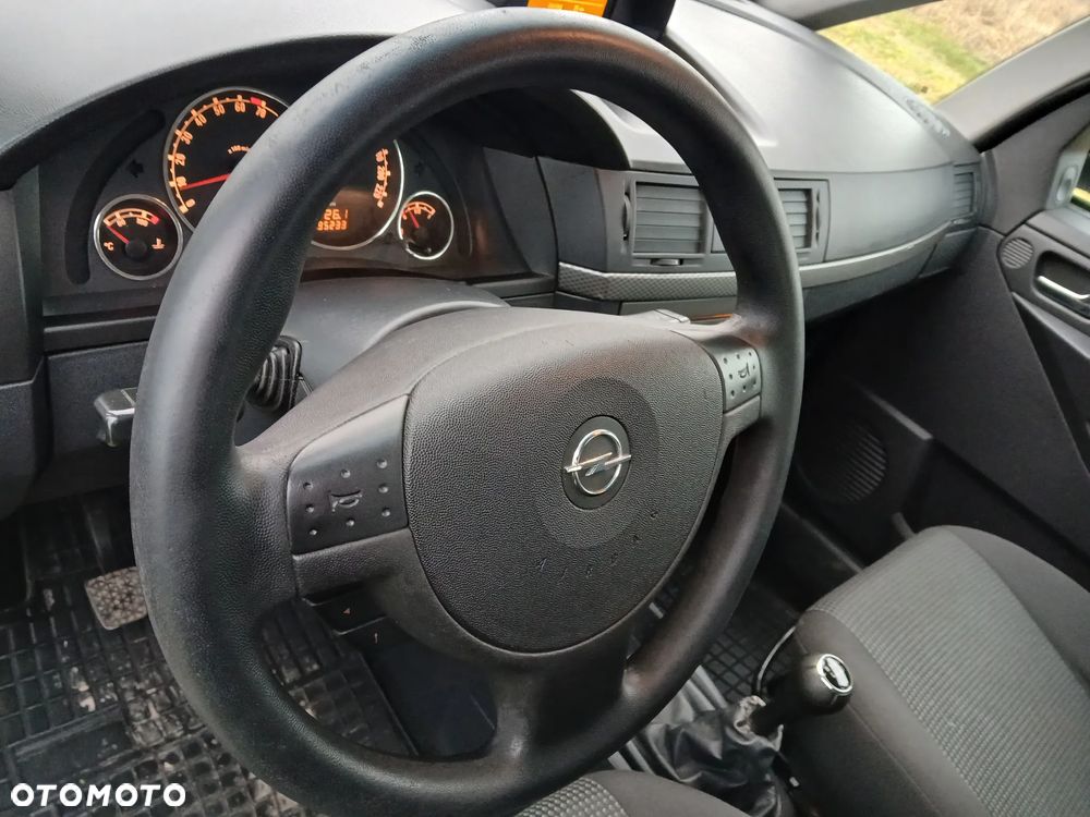 Opel Meriva 1.6 16V Cosmo - 24