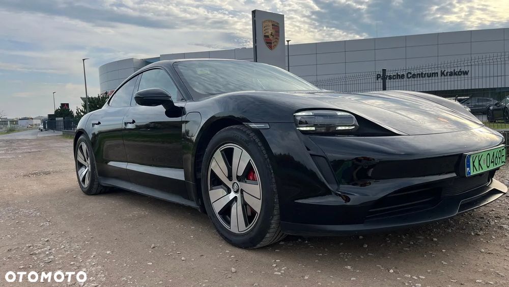 Porsche Taycan - 15