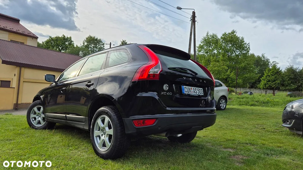 Volvo XC 60 D3 R-Design - 5