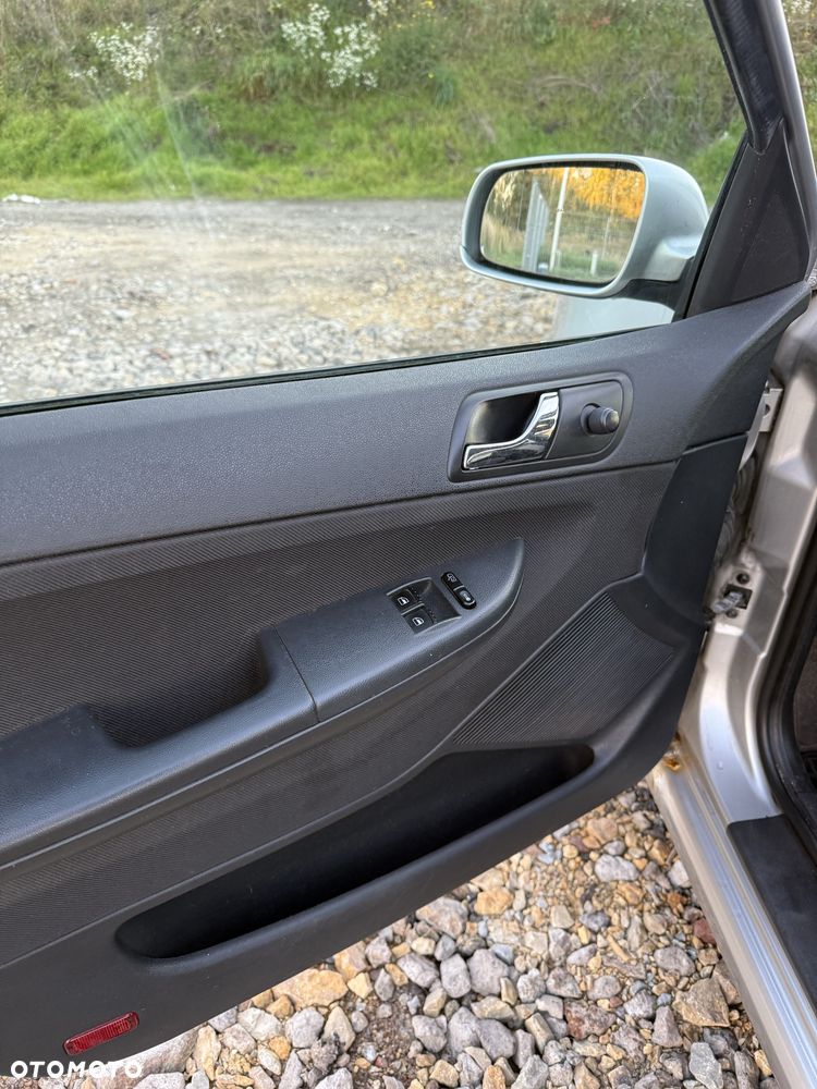 Skoda Fabia - 6