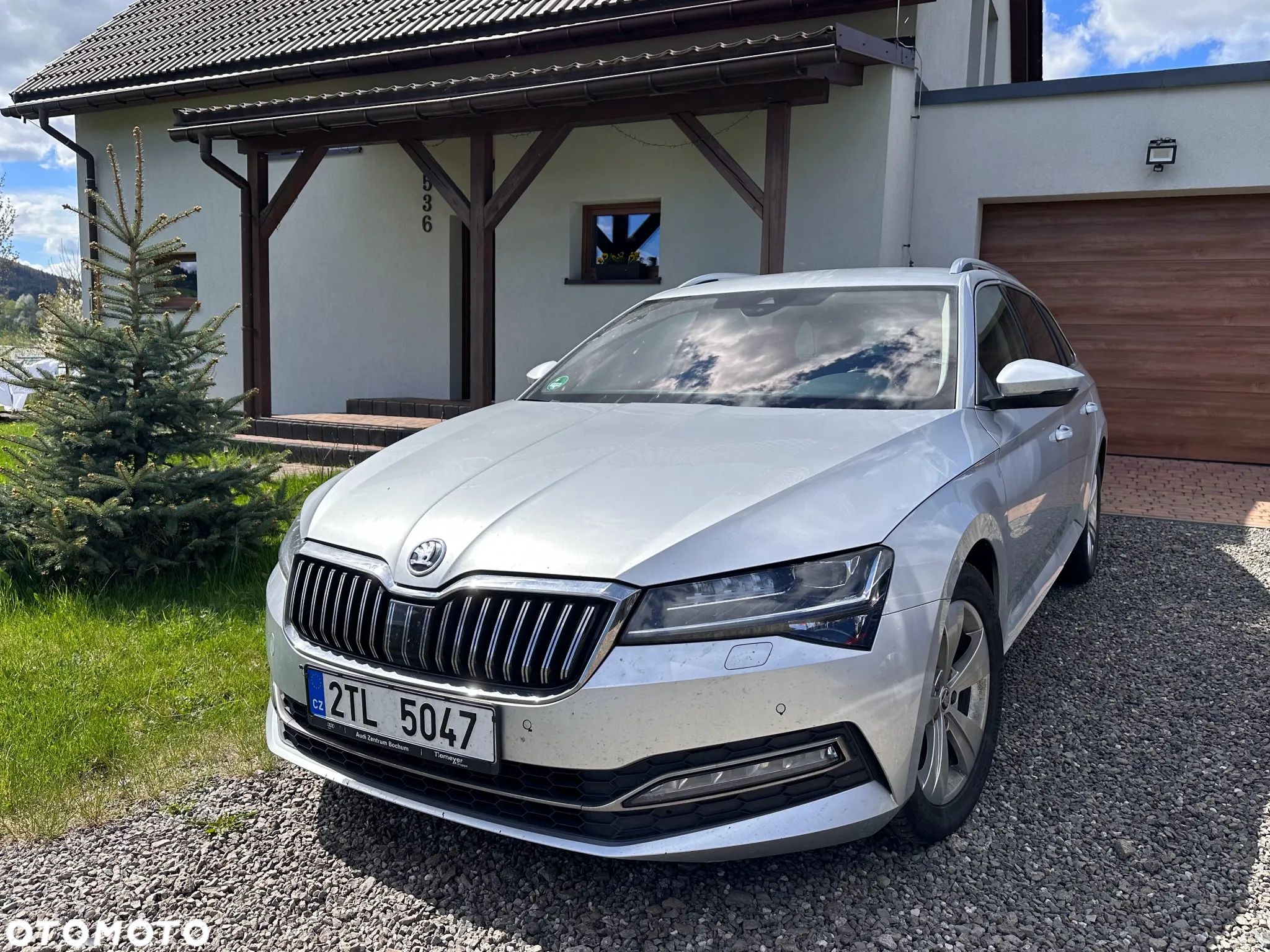 Skoda Superb Combi 2.0 TDI DSG Style - 1