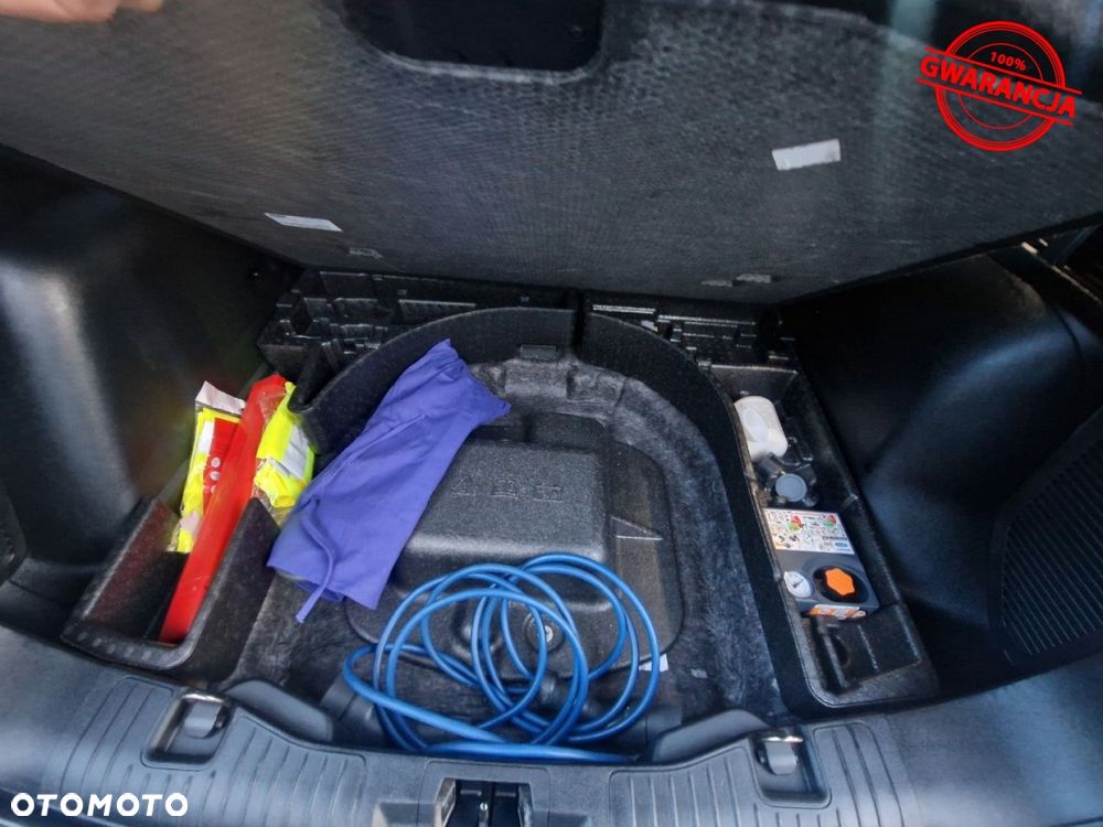 Ford Kuga - 35