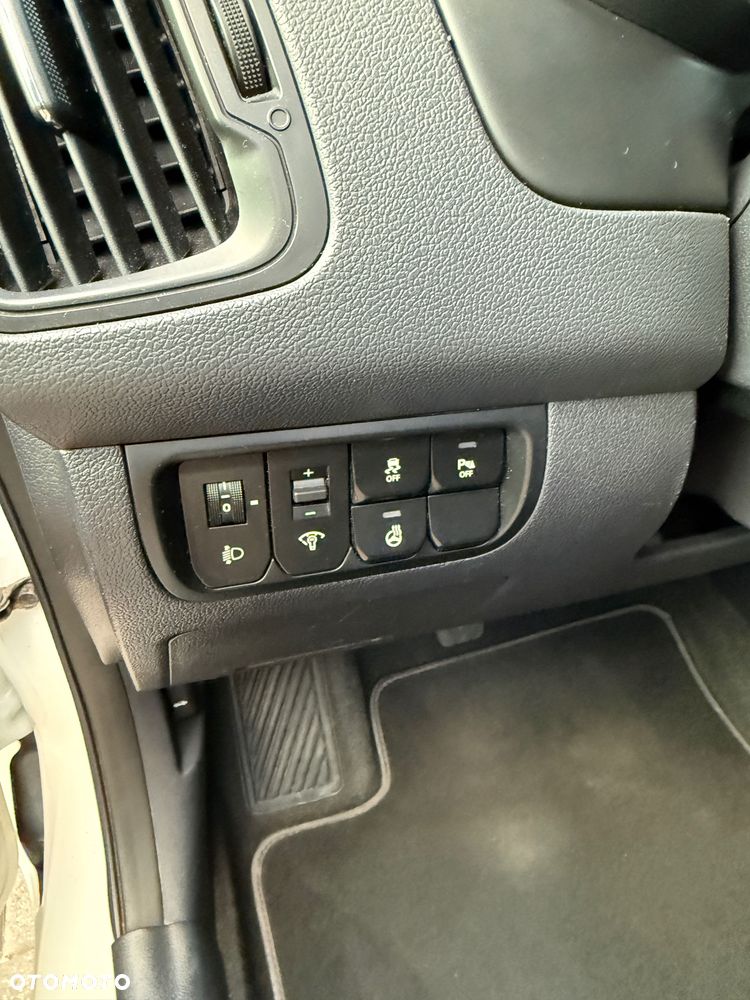 Kia Rio - 6