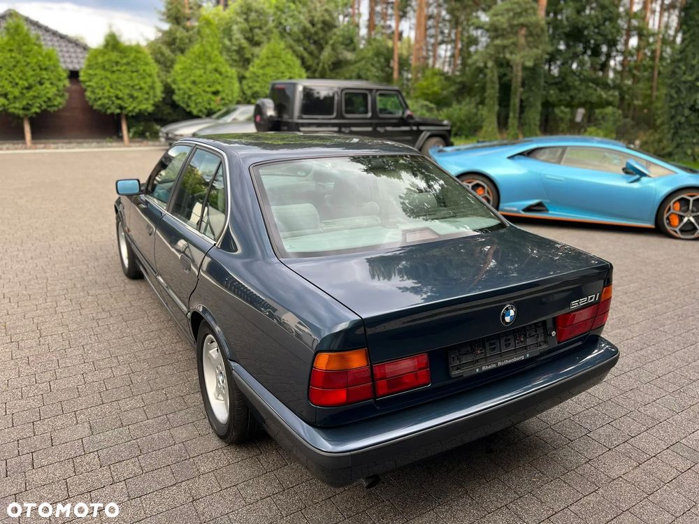 BMW Seria 5 520i - 8
