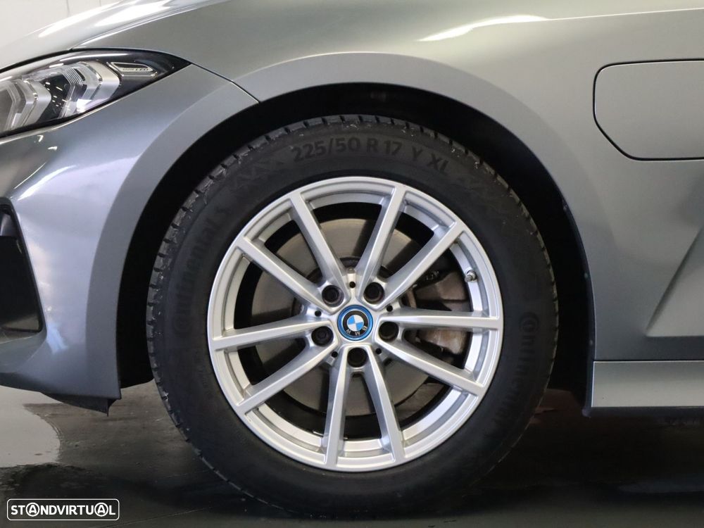 BMW 330 e Corporate Edition Auto - 6