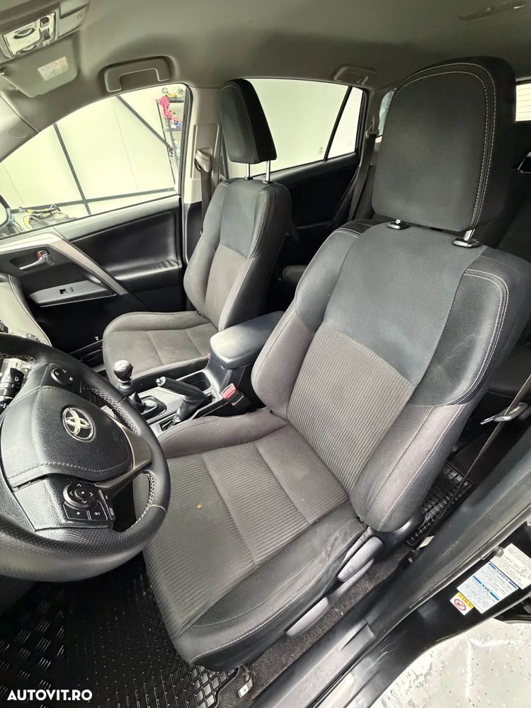 Toyota RAV4 2.0 D-4D 4WD Comfort - 12