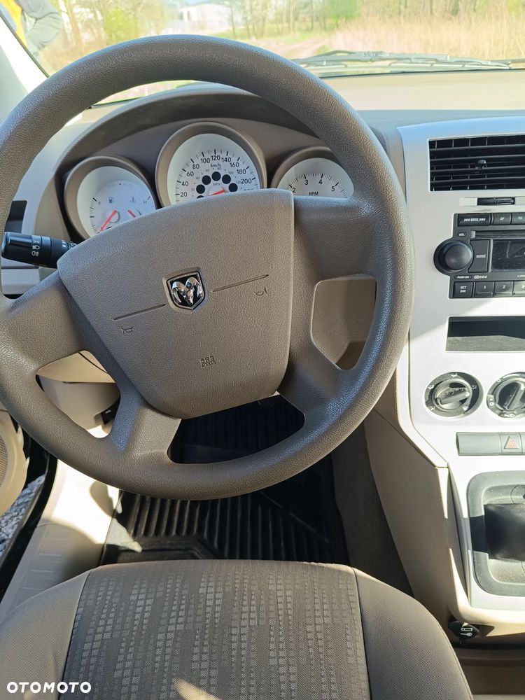 Dodge Caliber - 15