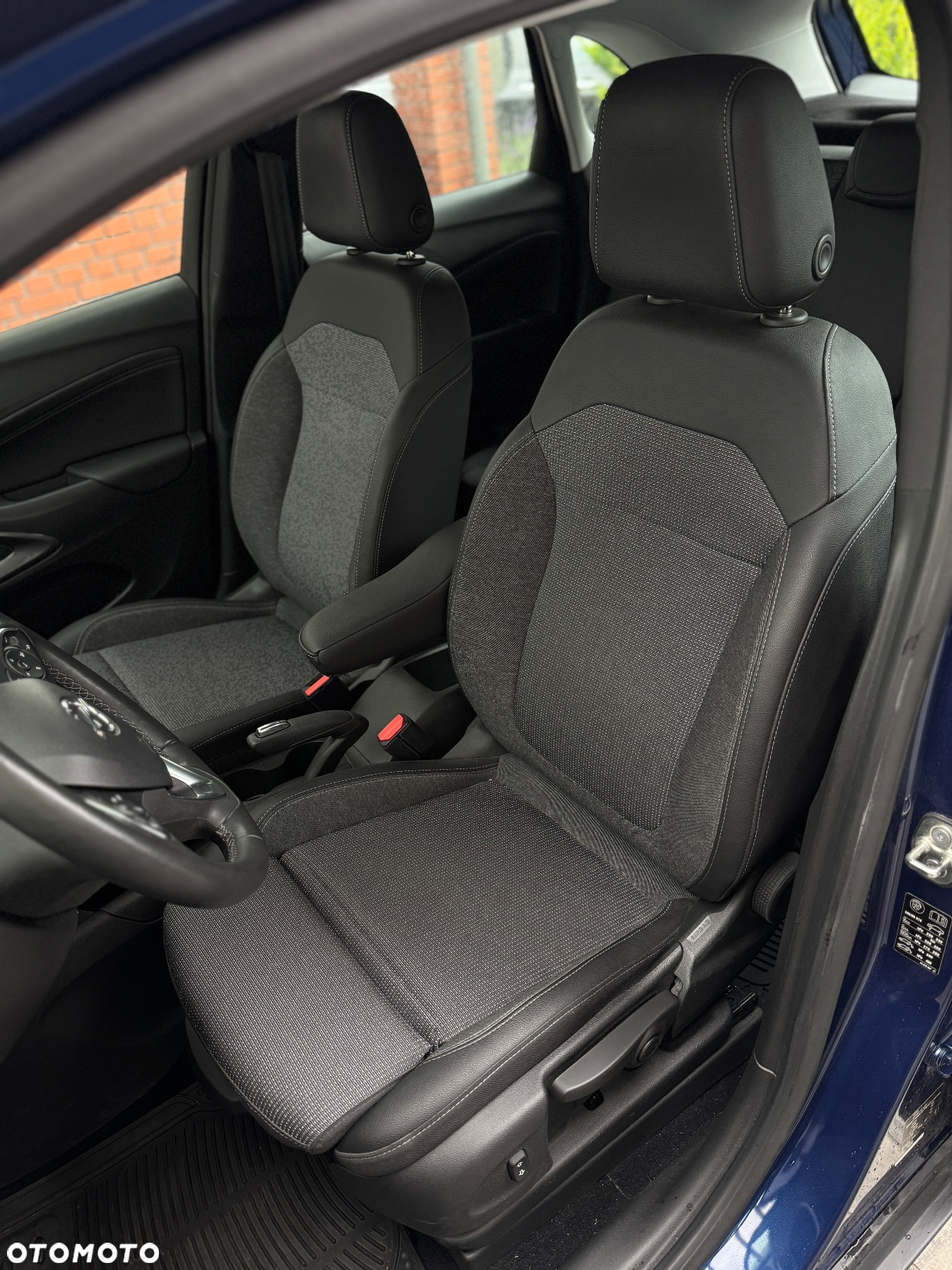Opel Crossland 1.2 Business Elegance - 13