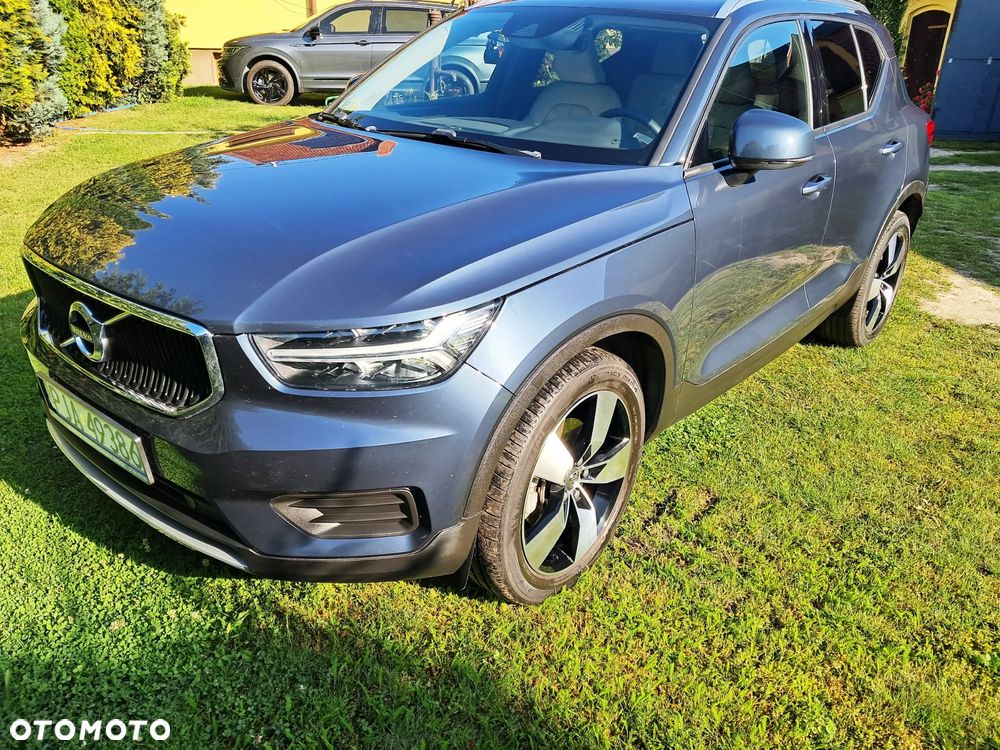 Volvo XC 40 T5 AWD Momentum - 2