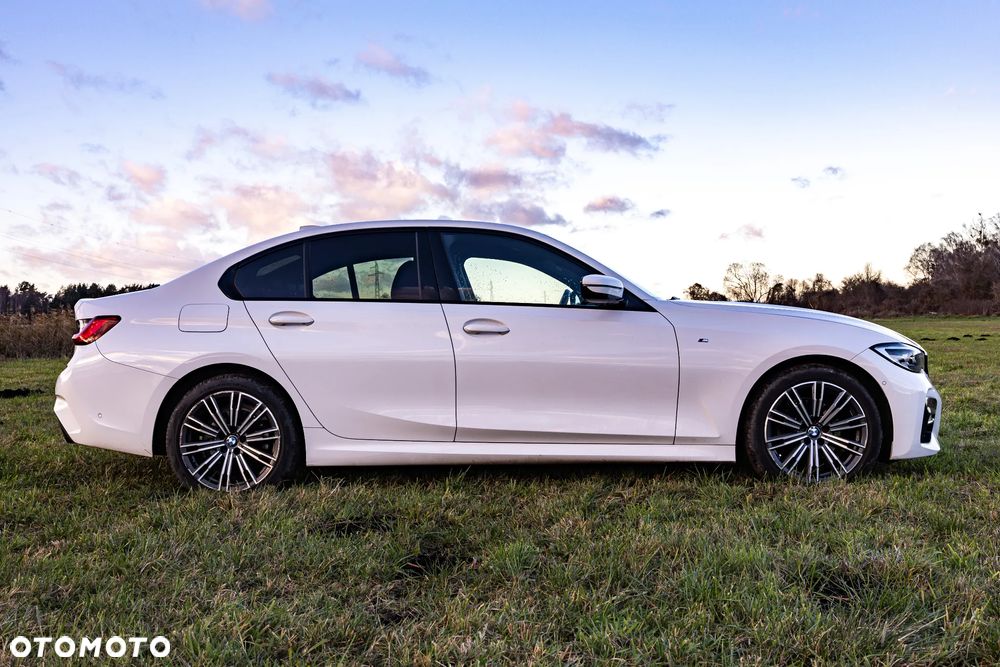 BMW Seria 3 320i xDrive M Sport Sport - 6