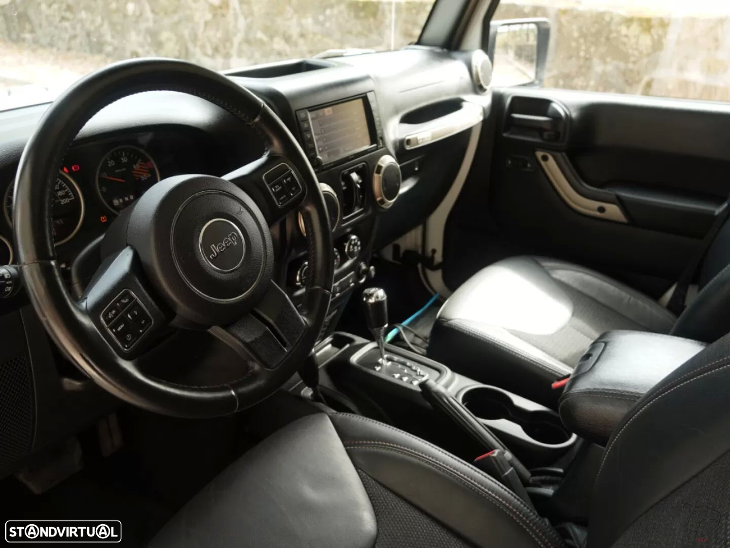 Jeep Wrangler Unlimited 2.8 CRD DPF Auto Sahara - 14