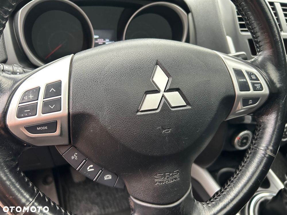 Mitsubishi ASX - 16