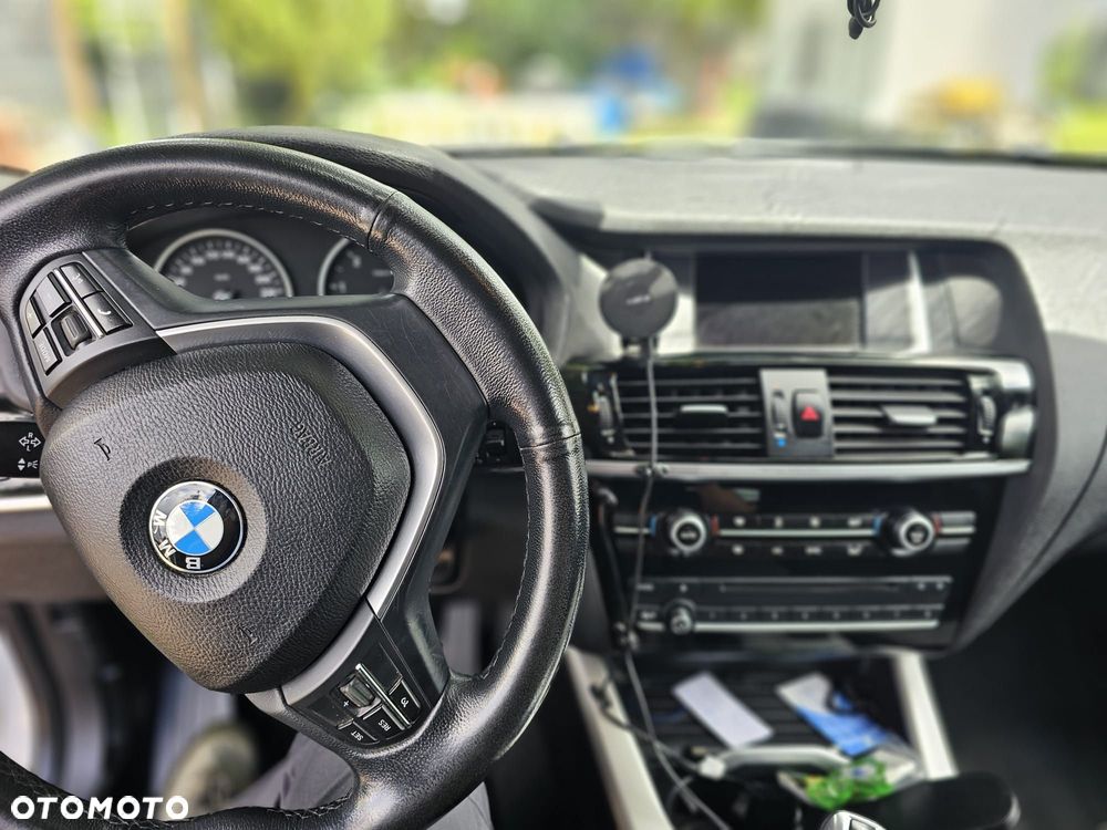 BMW X3 xDrive20d - 8