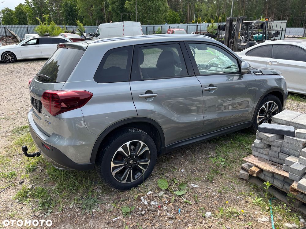 Suzuki Vitara 1.5 Dualjet Hybrid Allgrip AGS Comfort+ "SHINKAI" - 3